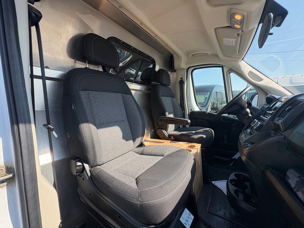 Ram ProMaster Cargo Van 2500 High Roof 136' 2019 à Repentigny, Québec - 12 - w1024h768px