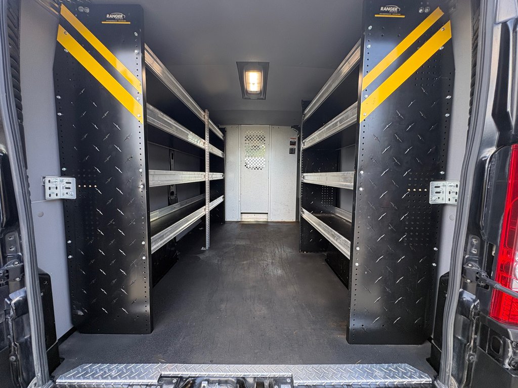 2020 Ram ProMaster Cargo Van 3500 Low Roof 136' in Saint-Sulpice, Quebec - 11 - w1024h768px