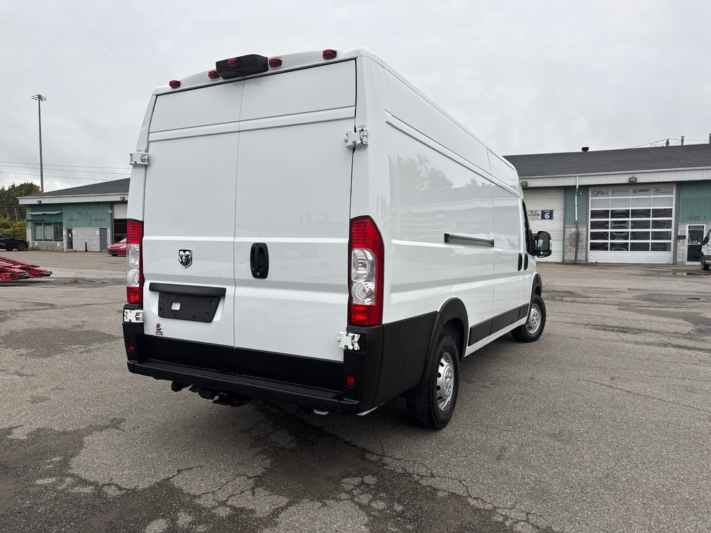 2022 Ram ProMaster Cargo Van 3500 High Roof 159' EXT in Saint-Sulpice, Quebec - 6 - w1024h768px