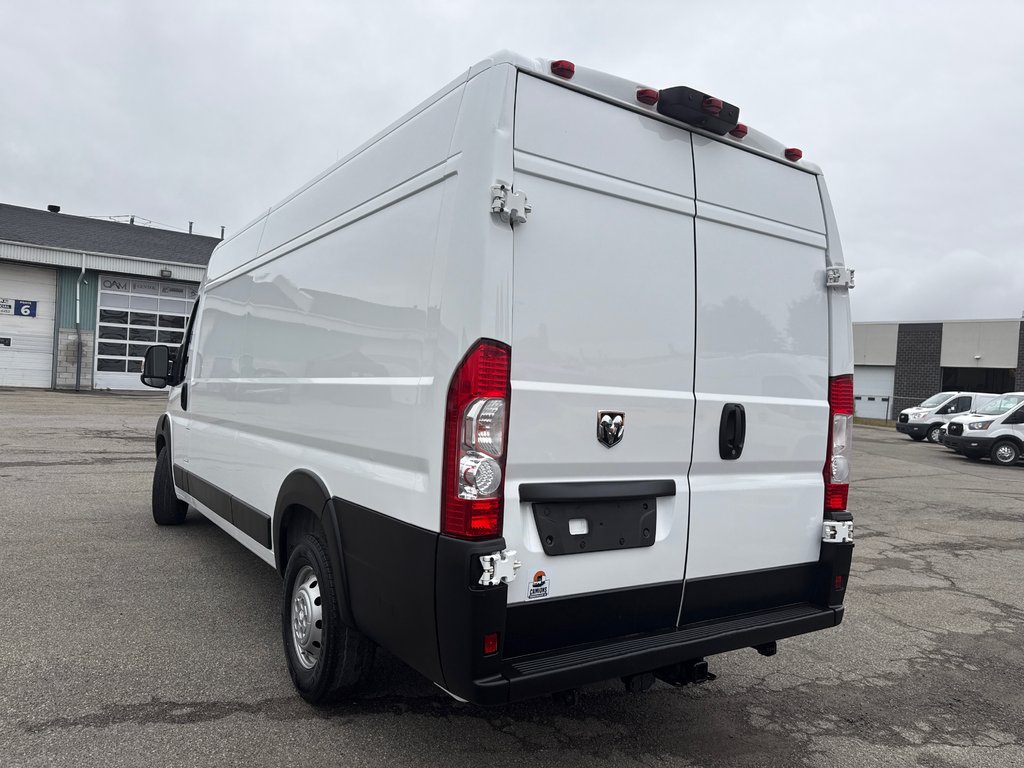 2022 Ram ProMaster Cargo Van 3500 High Roof 159' EXT in Saint-Sulpice, Quebec - 4 - w1024h768px