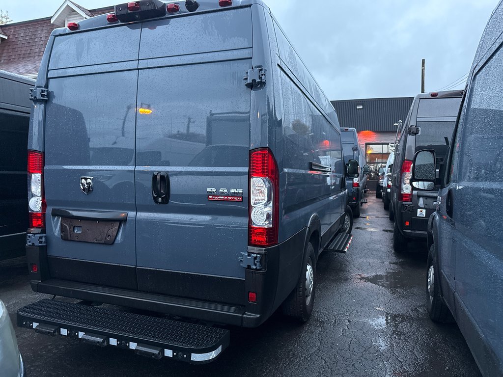 Ram ProMaster Cargo Van 3500 High Roof 159' EXT 2022 à Repentigny, Québec - 6 - w1024h768px
