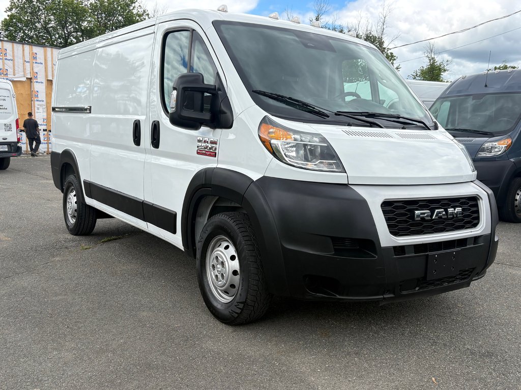2022 Ram ProMaster Cargo Van 2500 Low Roof 136' in Repentigny, Quebec - 4 - w1024h768px