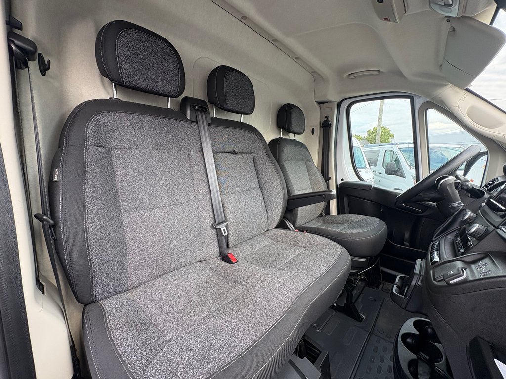 Ram ProMaster Cargo Van 3500 High Roof 159' 2022 à Saint-Sulpice, Québec - 12 - w1024h768px