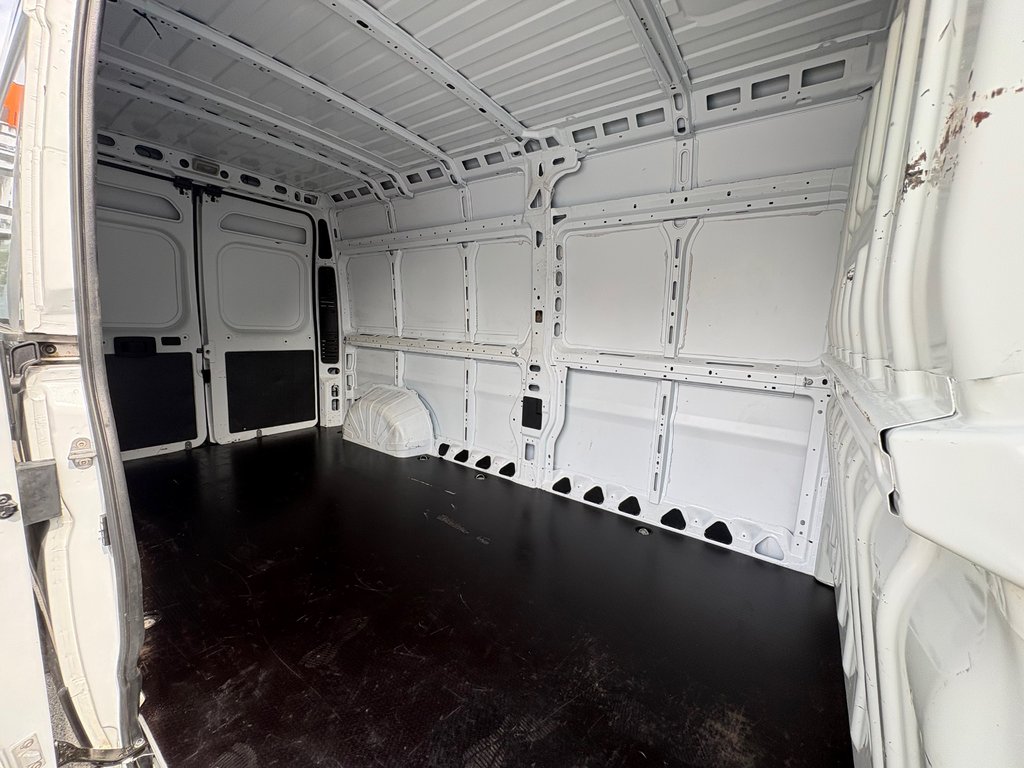 Ram ProMaster Cargo Van 3500 High Roof 159' 2022 à Saint-Sulpice, Québec - 11 - w1024h768px