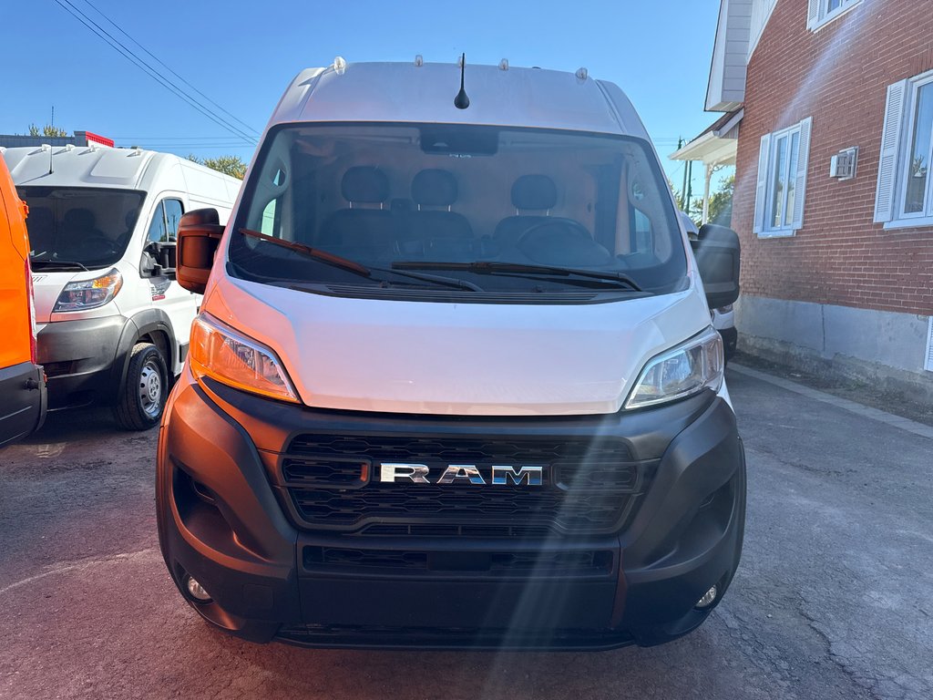 2023 Ram ProMaster Cargo Van 2500 High Roof 159' in Saint-Sulpice, Quebec - 7 - w1024h768px