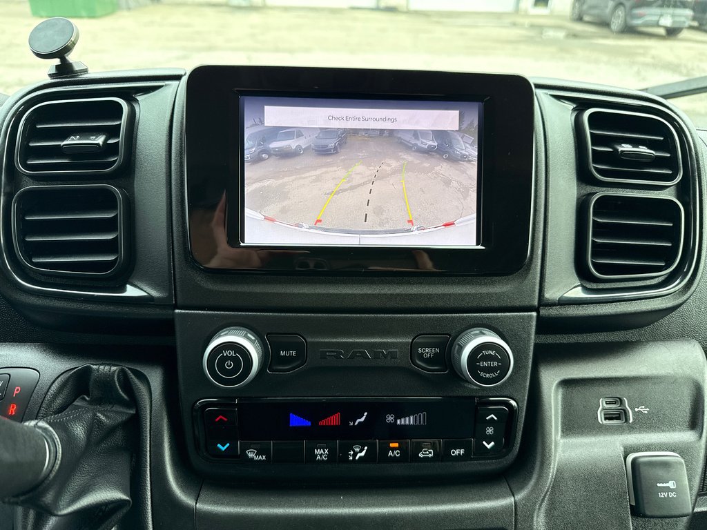 Ram ProMaster Cargo Van 1500 Low Roof 136' 2023 à Repentigny, Québec - 17 - w1024h768px