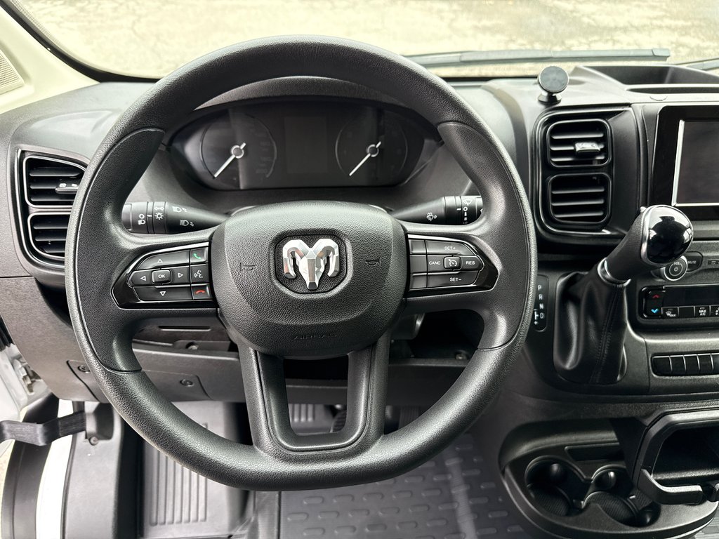 Ram ProMaster Cargo Van 1500 Low Roof 136' 2023 à Repentigny, Québec - 16 - w1024h768px