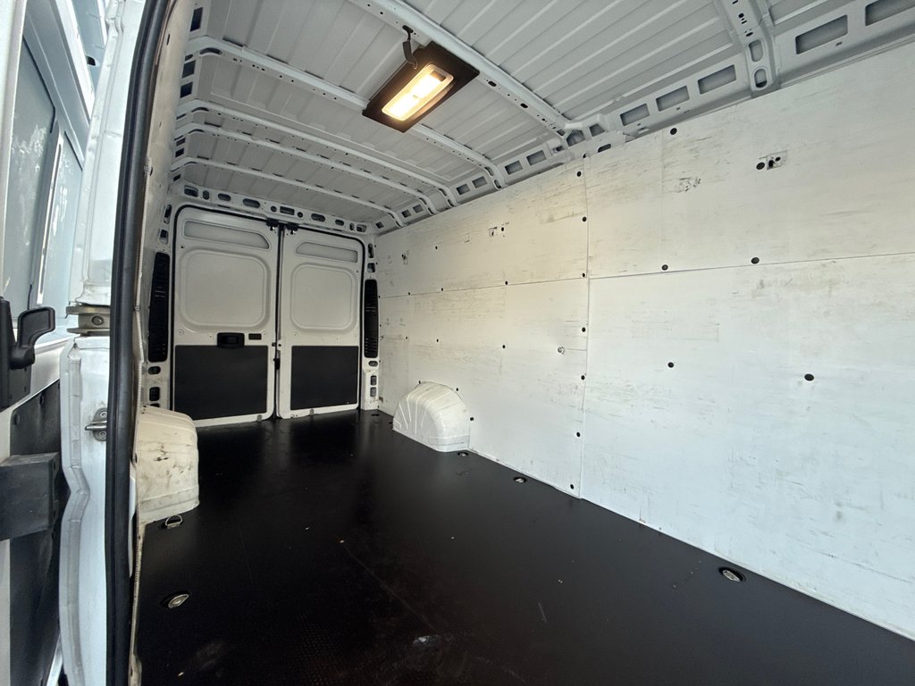 Ram ProMaster Cargo Van 3500 High Roof 159' EXT 2023 à Repentigny, Québec - 11 - w1024h768px