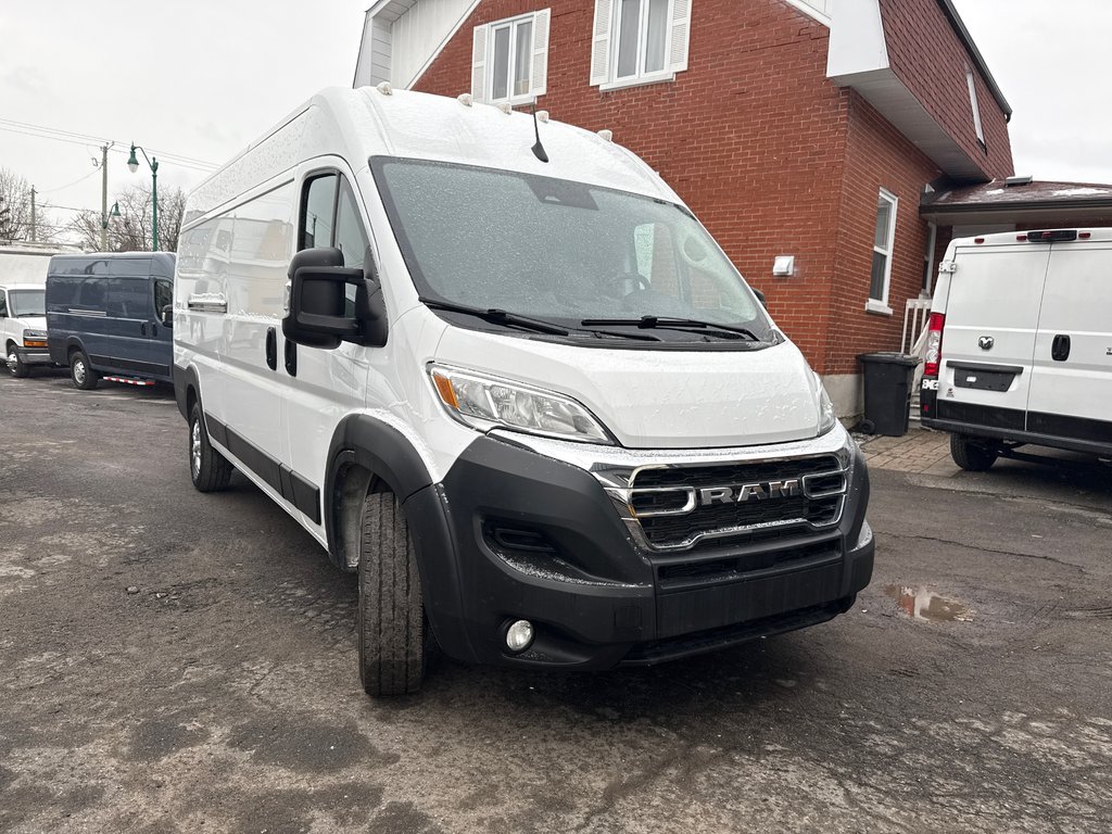 Ram ProMaster Cargo Van 3500 High Roof 159' EXT 2023 à Repentigny, Québec - 8 - w1024h768px