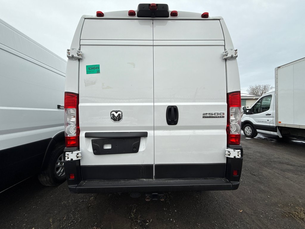 Ram ProMaster Cargo Van 2500 High Roof 136' 2023 à Repentigny, Québec - 6 - w1024h768px
