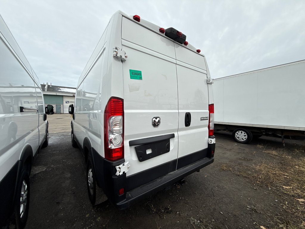 Ram ProMaster Cargo Van 2500 High Roof 136' 2023 à Repentigny, Québec - 5 - w1024h768px