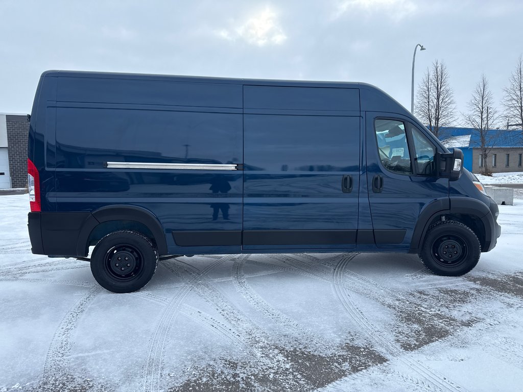 Ram ProMaster Cargo Van 2500 High Roof 159' 2023 à Repentigny, Québec - 7 - w1024h768px