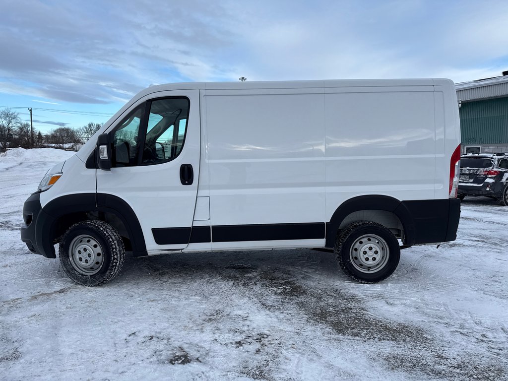 Ram ProMaster Cargo Van 1500 Low Roof 118' 2023 à Repentigny, Québec - 2 - w1024h768px