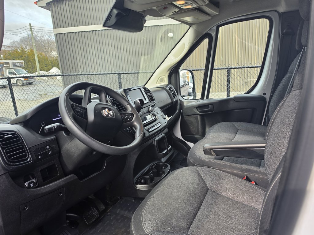 Ram ProMaster Cargo Van 2500 High Roof 136' 2023 à Repentigny, Québec - 9 - w1024h768px