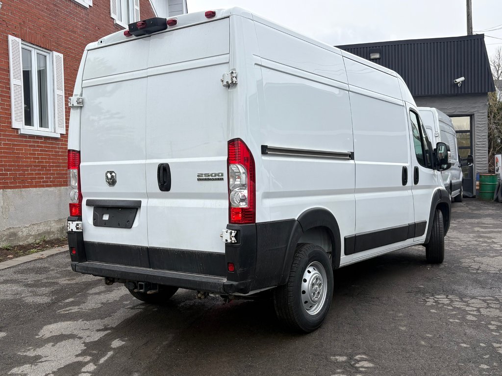 2023 Ram ProMaster Cargo Van 2500 High Roof 136' in Repentigny, Quebec - 7 - w1024h768px
