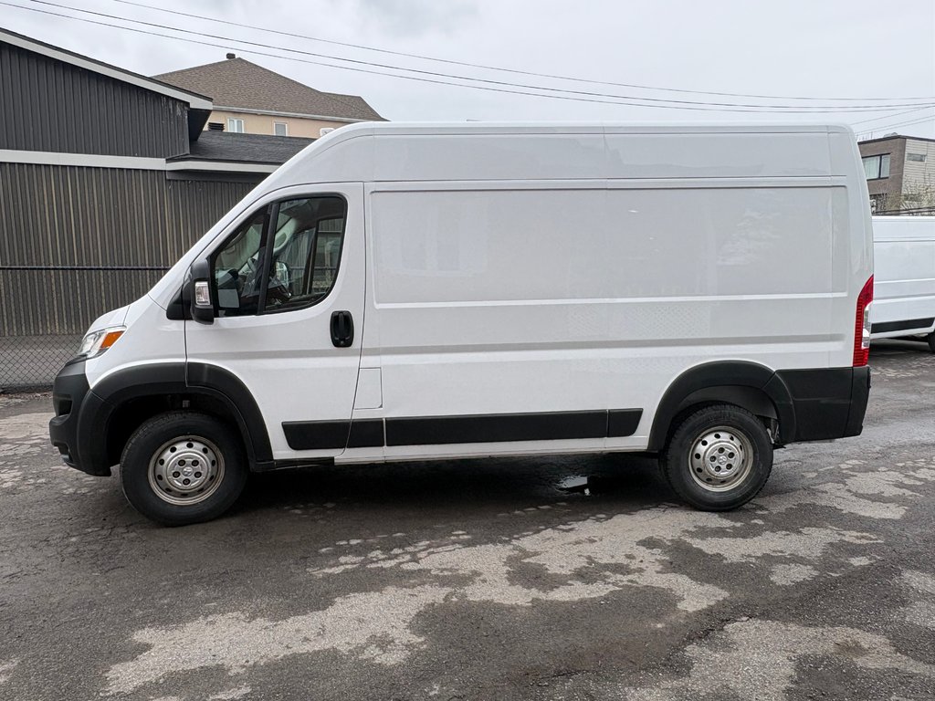 2023 Ram ProMaster Cargo Van 2500 High Roof 136' in Repentigny, Quebec - 5 - w1024h768px