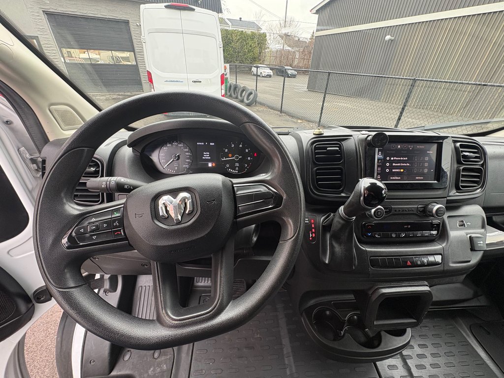 2023 Ram ProMaster Cargo Van 2500 High Roof 136' in Repentigny, Quebec - 12 - w1024h768px
