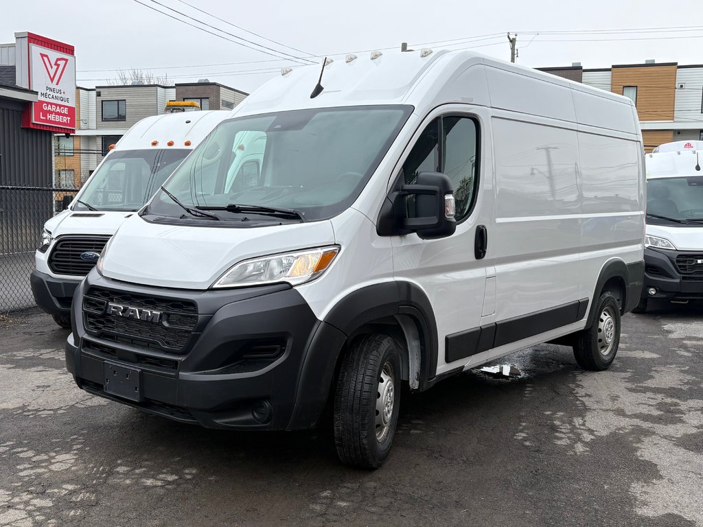 2023 Ram ProMaster Cargo Van 2500 High Roof 136' in Repentigny, Quebec - 1 - w1024h768px