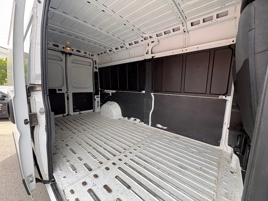 Ram ProMaster Cargo Van 2500 High Roof 159' 2023 à Repentigny, Québec - 10 - w1024h768px