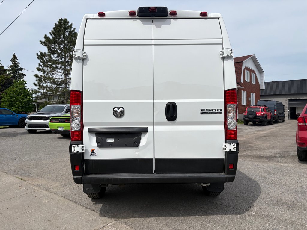 Ram ProMaster Cargo Van 2500 High Roof 159' 2023 à Repentigny, Québec - 8 - w1024h768px