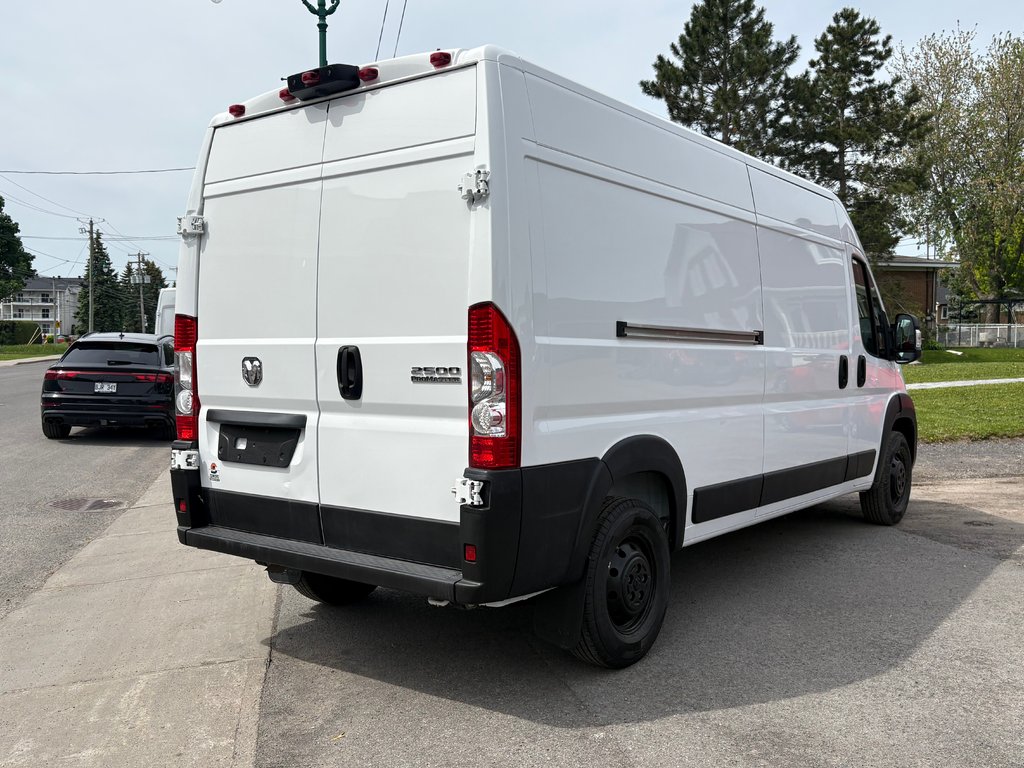 Ram ProMaster Cargo Van 2500 High Roof 159' 2023 à Repentigny, Québec - 6 - w1024h768px