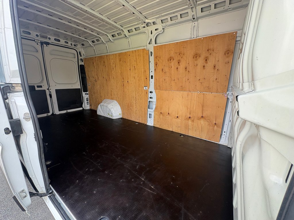 2023 Ram ProMaster Cargo Van 3500 High Roof 159' EXT in Repentigny, Quebec - 11 - w1024h768px
