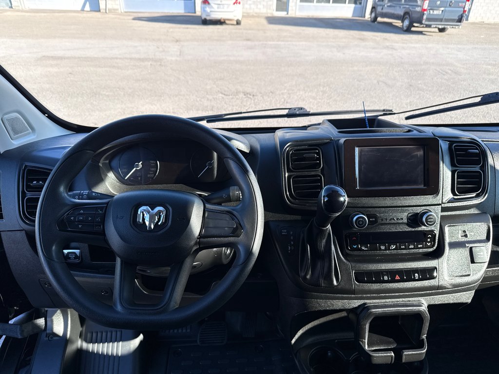 Ram ProMaster Cargo Van 2500 High Roof 159' 2024 à Repentigny, Québec - 17 - w1024h768px