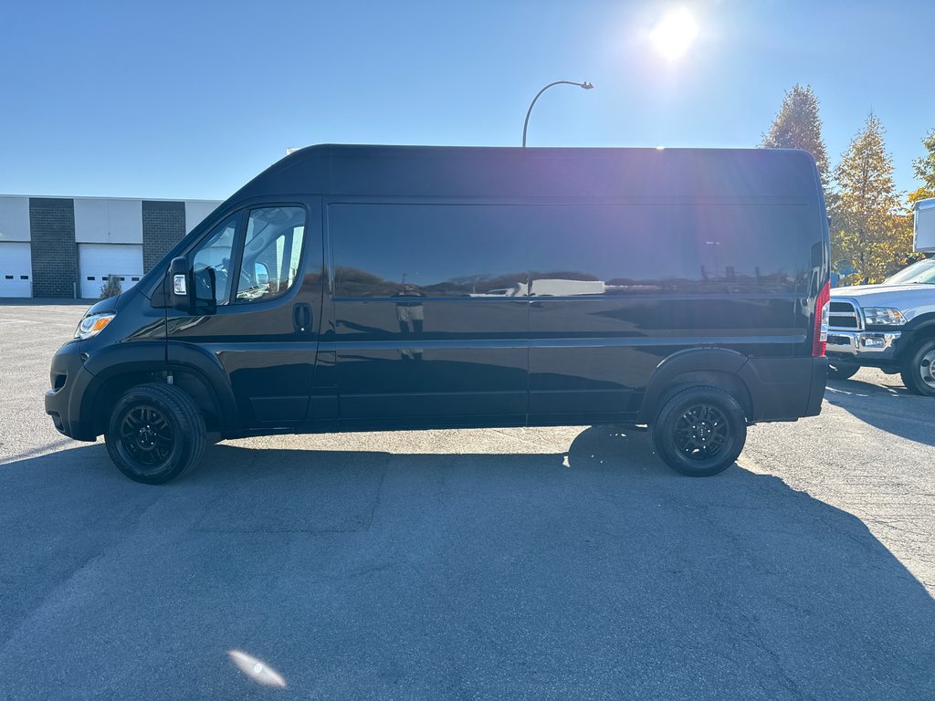 Ram ProMaster Cargo Van 2500 High Roof 159' 2024 à Repentigny, Québec - 2 - w1024h768px