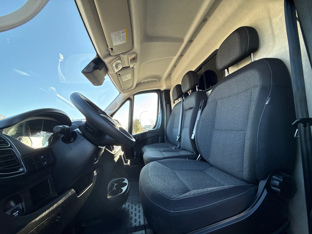 Ram ProMaster Cargo Van 2500 High Roof 159' 2024 à Repentigny, Québec - 15 - w1024h768px