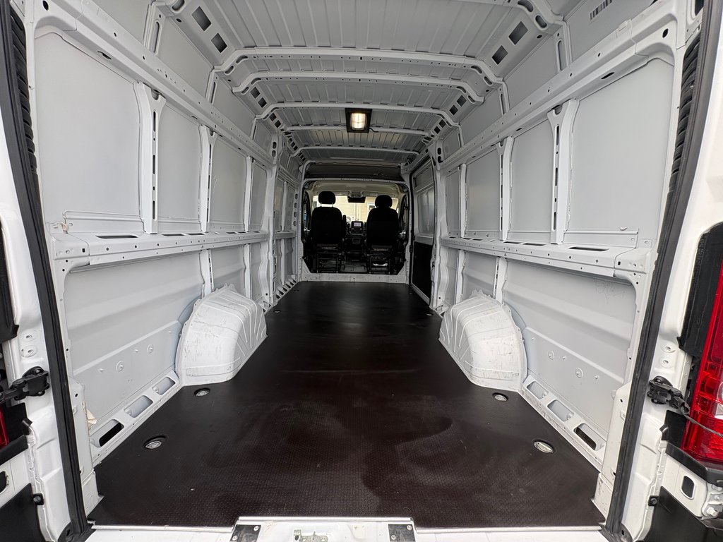 2025 Ram ProMaster Cargo Van 3500 High Roof 159' EXT in Repentigny, Quebec - 8 - w1024h768px