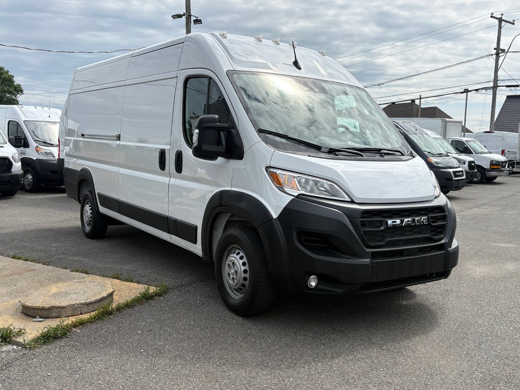 2025 Ram ProMaster Cargo Van 3500 High Roof 159' EXT in Repentigny, Quebec - 4 - w1024h768px