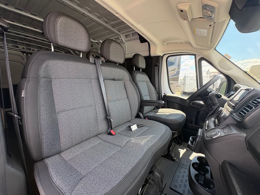 2025 Ram ProMaster Cargo Van 3500 High Roof 159' EXT in Repentigny, Quebec - 13 - w1024h768px