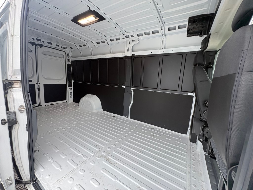Ram ProMaster Cargo Van 3500 High Roof 159' EXT 2025 à Repentigny, Québec - 12 - w1024h768px