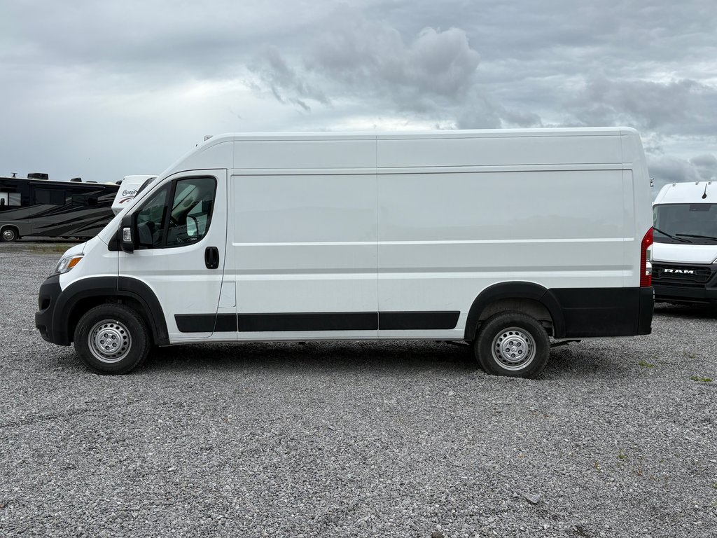 2025 Ram ProMaster Cargo Van 3500 High Roof 159' EXT in Repentigny, Quebec - 9 - w1024h768px
