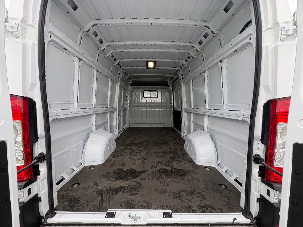 2025 Ram ProMaster Cargo Van 3500 High Roof 159' EXT in Repentigny, Quebec - 10 - w1024h768px
