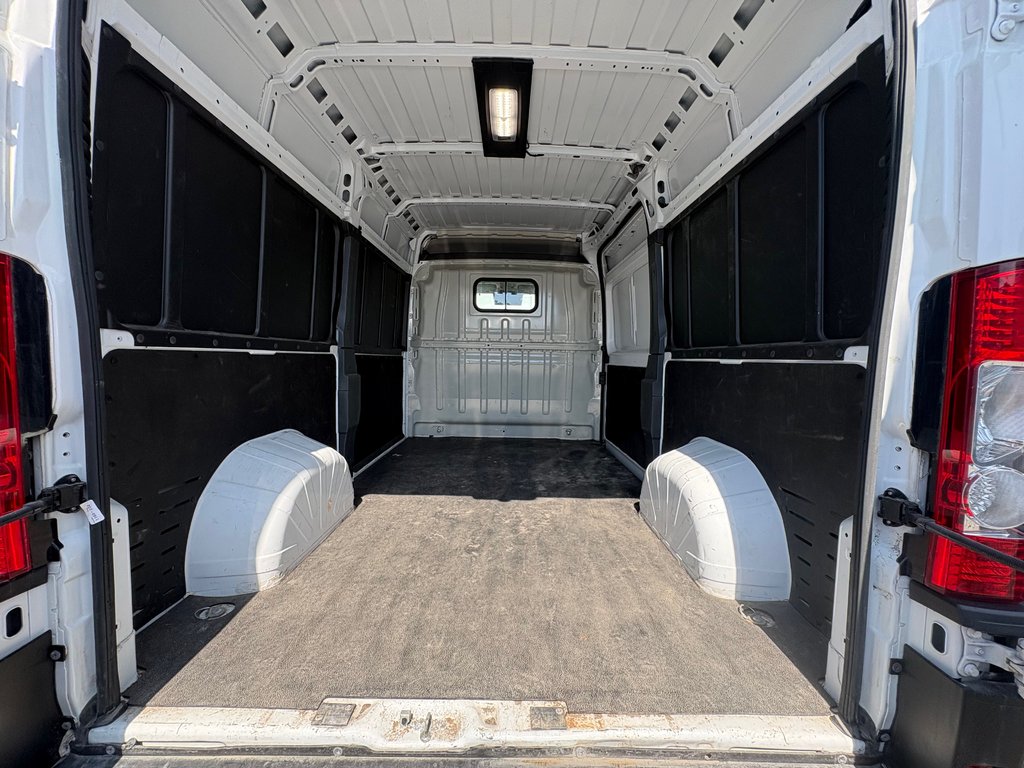 Ram ProMaster Cargo Van 2500 High Roof 136' 2025 à Repentigny, Québec - 9 - w1024h768px