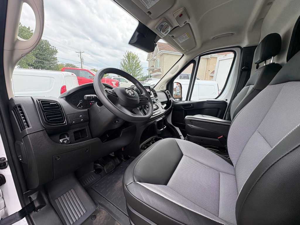 Ram ProMaster Cargo Van 2500 High Roof 136' 2025 à Saint-Sulpice, Québec - 13 - w1024h768px