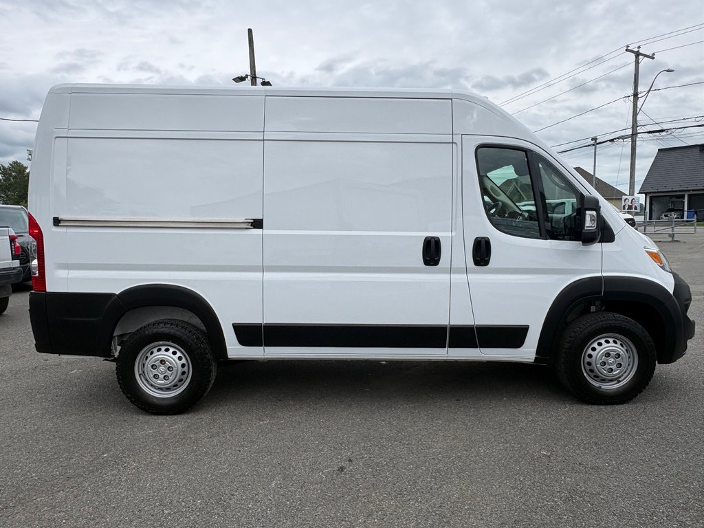 Ram ProMaster Cargo Van 2500 High Roof 136' 2025 à Saint-Sulpice, Québec - 6 - w1024h768px