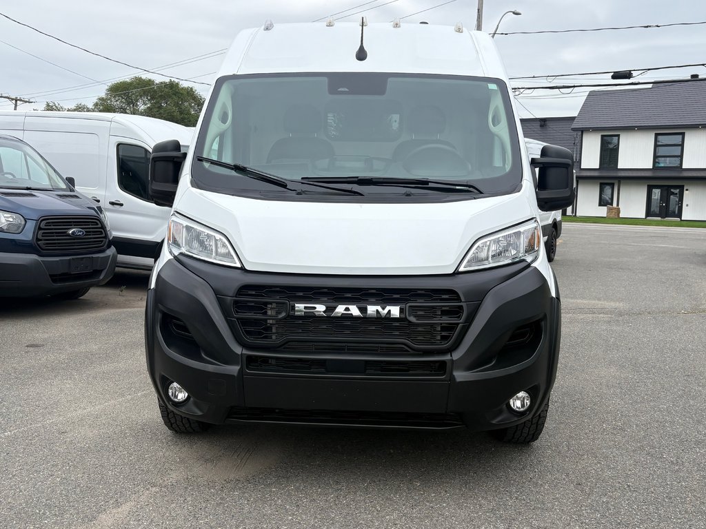 Ram ProMaster Cargo Van 2500 High Roof 136' 2025 à Saint-Sulpice, Québec - 3 - w1024h768px