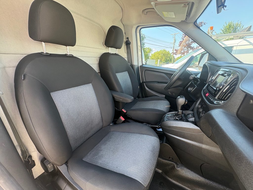 2022 Ram ProMaster City Cargo Van Compact in Repentigny, Quebec - 10 - w1024h768px