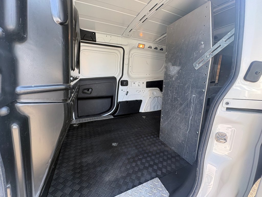 2022 Ram ProMaster City Cargo Van Compact in Repentigny, Quebec - 7 - w1024h768px