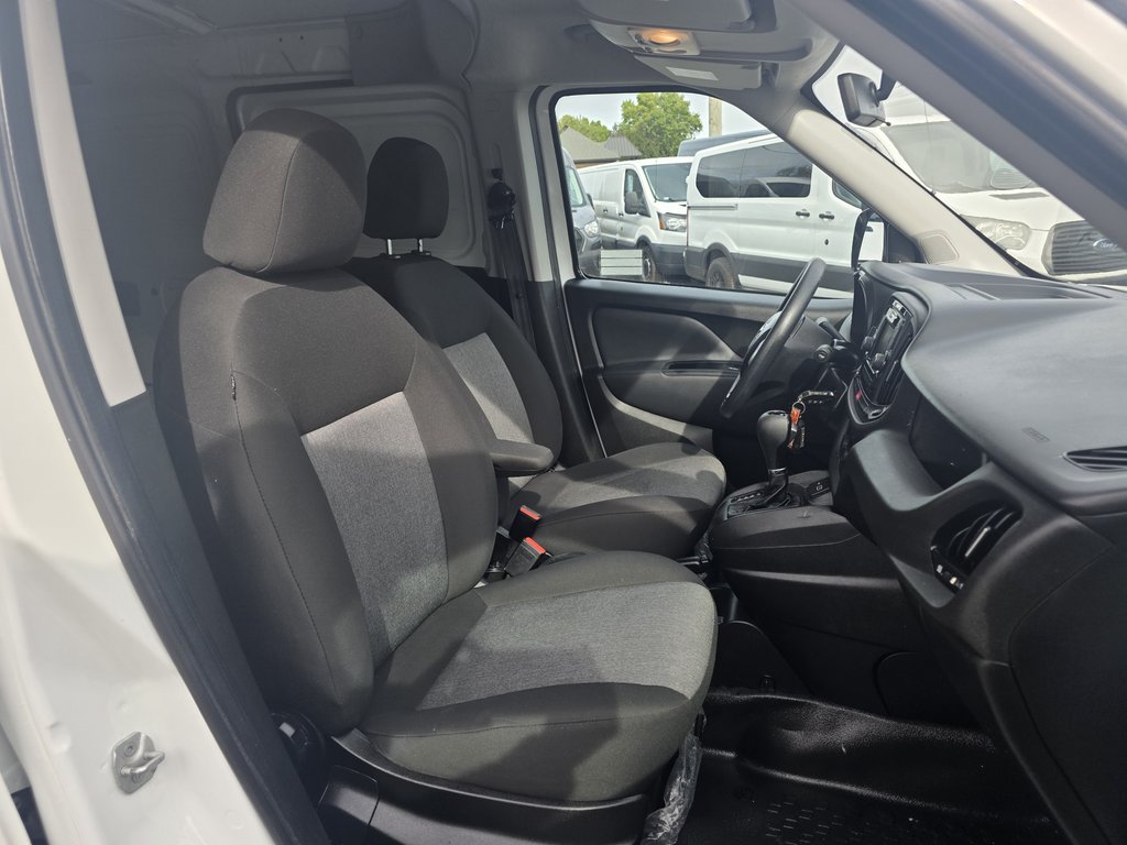 2022 Ram ProMaster City Cargo Van Compact in Saint-Sulpice, Quebec - 8 - w1024h768px
