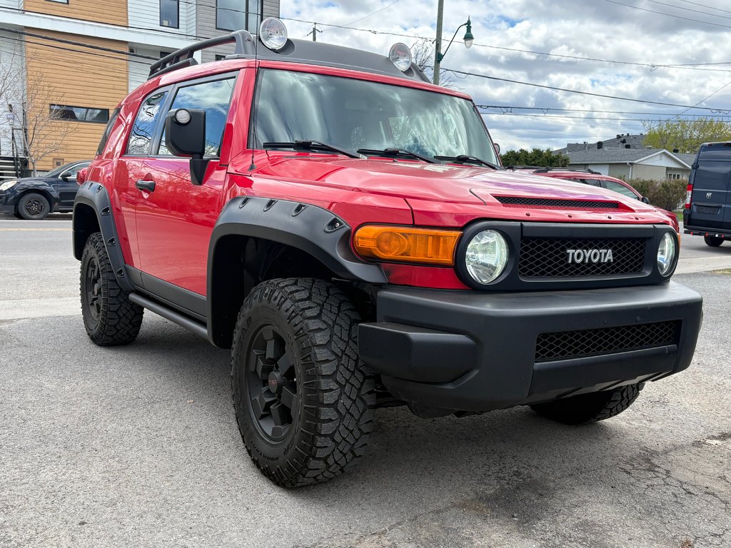 Toyota FJ Cruiser Trail Teams Special Edition 2012 à Repentigny, Québec - 4 - w1024h768px