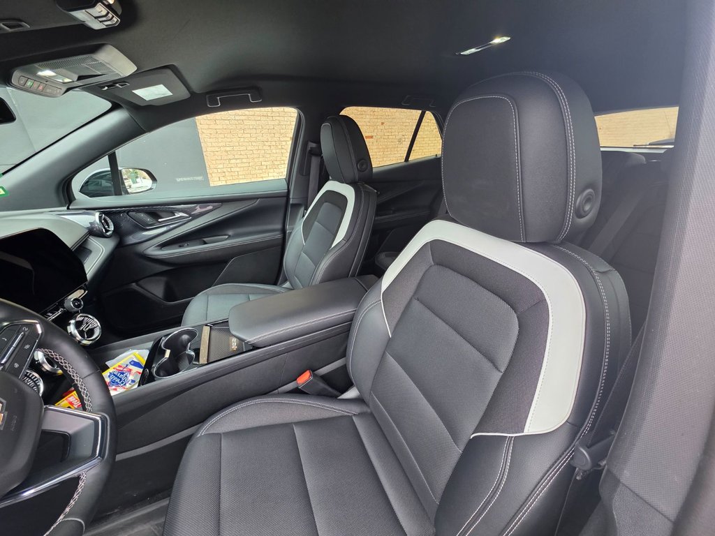 Chevrolet Blazer EV AWD LT 2025 à Repentigny, Québec - 10 - w1024h768px