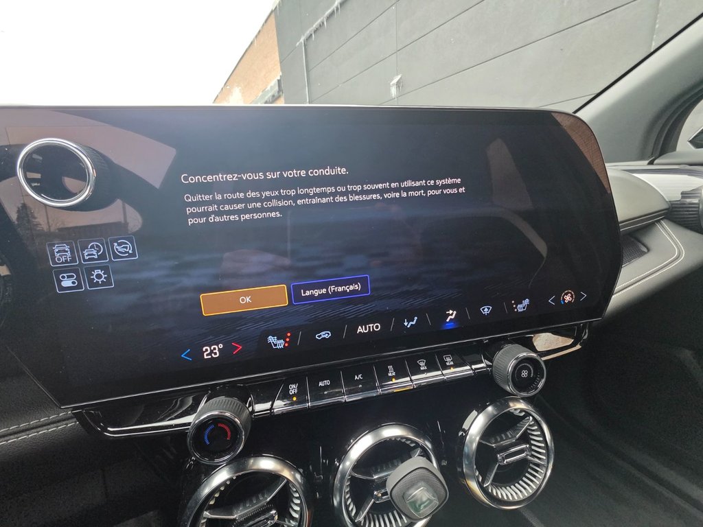 Chevrolet Blazer EV AWD LT 2025 à Repentigny, Québec - 11 - w1024h768px