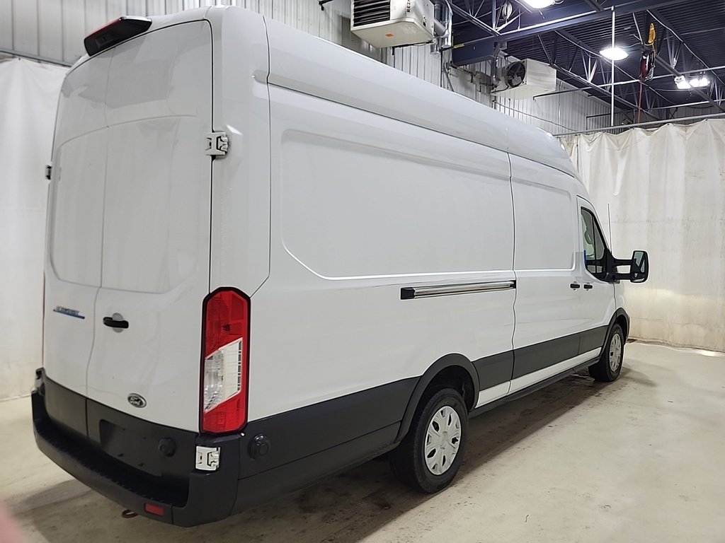 2022 Ford E-Transit Cargo Van High Roof 148 EXT in Repentigny, Quebec - 3 - w1024h768px
