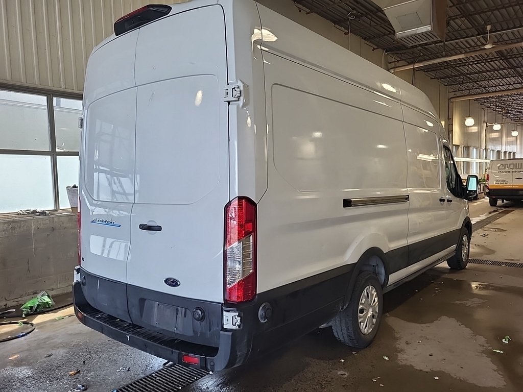 2022 Ford E-Transit Cargo Van T-350 High Roof 148' EXT in Repentigny, Quebec - 4 - w1024h768px