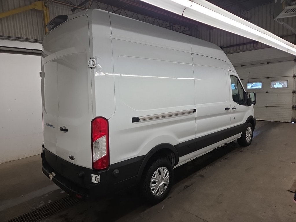 2023 Ford E-Transit Cargo Van T-350 High Roof 148' in Saint-Sulpice, Quebec - 4 - w1024h768px