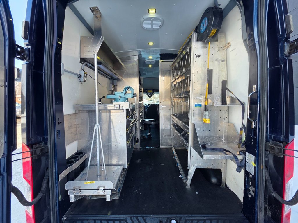 2016 Ford Transit Cargo Van T-350 High Roof 148' in Repentigny, Quebec - 10 - w1024h768px