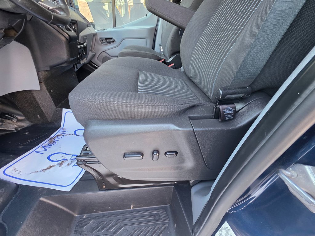 2016 Ford Transit Cargo Van T-350 High Roof 148' in Repentigny, Quebec - 19 - w1024h768px